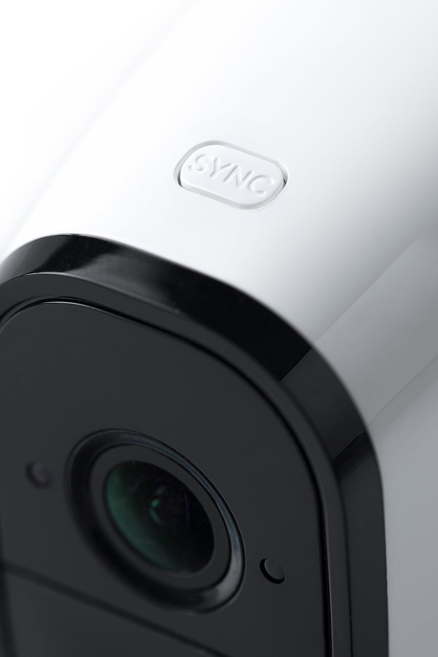 arlo Pro - Wireless Home Security Camera System | Rechargeable, Night vision, Indoor/Outdoor | 2 camera kit (VMS4230-100NAR) (Renewed)